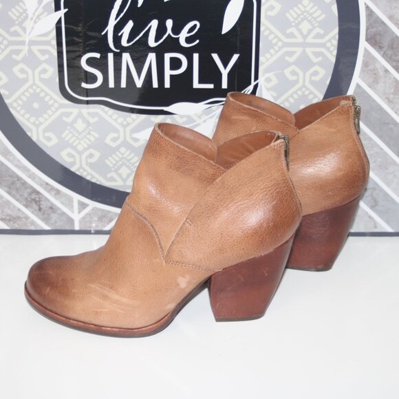 NICE LADIES KORK-EASE SHOOTIE/ANKLE BOOTIE - SIZE 10 - TAN LEATHER - Picture 3 of 6